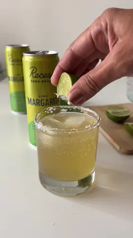 It’s weekend and I’m taking a moment for myself with @Recess  Margarita mocktail, infused with uplifting guayusa & balancing adaptogens to keep you in the moment while socializing or unwinding at the end of the day!!! Save 15%OFF with Laura_Bruj when you join the party  #mocktail #adaptogen #adaptogens