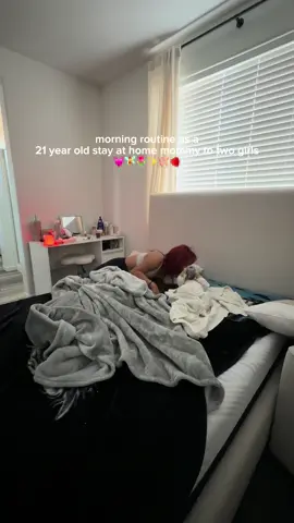 It’s so crazy how many people even FAMILy has something to say, I wish I could tell yall without stepping on toes 😭😭😩 #wife #husband #morningroutine #familyof4 