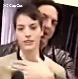 @KISS 🧊why? #kissband #paulstanleykiss #genesimmonskiss #paratiiiiiiiiiiiiiiiiiiiiiiiiiiiiiii #fyppppppppppppppppppppppp #fyp 