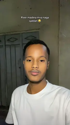 Anaga team suuqa xoolaha iyo kaaran ma kamid nahay 😡😂 #somalitiktok #veiws 