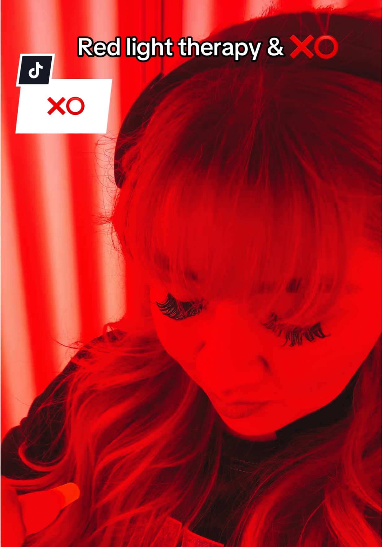Red light therapy & @The Weeknd ❌⭕️ ON REPEAT 🔁 #THEWEEKND #STARGIRL 