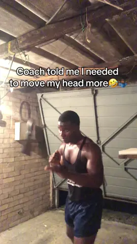 He even said it needed to be sharp so I found something sharp🤣🤣🤣🤣🤣🤣Head will move by force . #fyp #boxing🥊 #boxingtraining #donttrythisathome #boxingtok #boxingchallenge #viral #headmovementdrills 