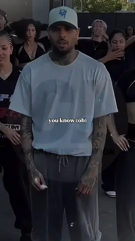 @chrisbrownofficial it depends #francetiktok🇫🇷 #lyrics_songs #chrisbrown #america #american 