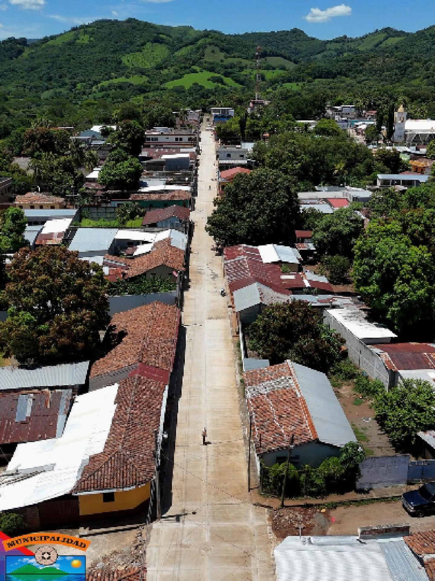 La Municipalidad de Pasaco da por finalizado el proyecto mejoramiento sistema de alcantarillado sanitario 2da. Avenida cabecera Municipal Pasaco, Jutiapa. un proyecto mas que viene a beneficiar a la población del casco urbano tanto el barrio centro y barrio sur, ejecutado por la municipalidad con fondos de CODEDE, gracias a las gestiones del señor Alcalde Ottoniel Pineda Herrera y Concejo Municipal. La finalización de este proyecto refleja el compromiso de las autoridades municipales con la transformación de la infraestructura rural y urbana con obras de impacto y beneficio directo a la población son las que realiza la administración municipal de Pasaco la que continúa trabajando y reafirma el compromiso para seguir en el camino correcto hacia el desarrollo de nuestro Municipio. #munipasaco #FansDestacados #seguidores #HaciendoHistoria #Jutiapa @ottoherrera41