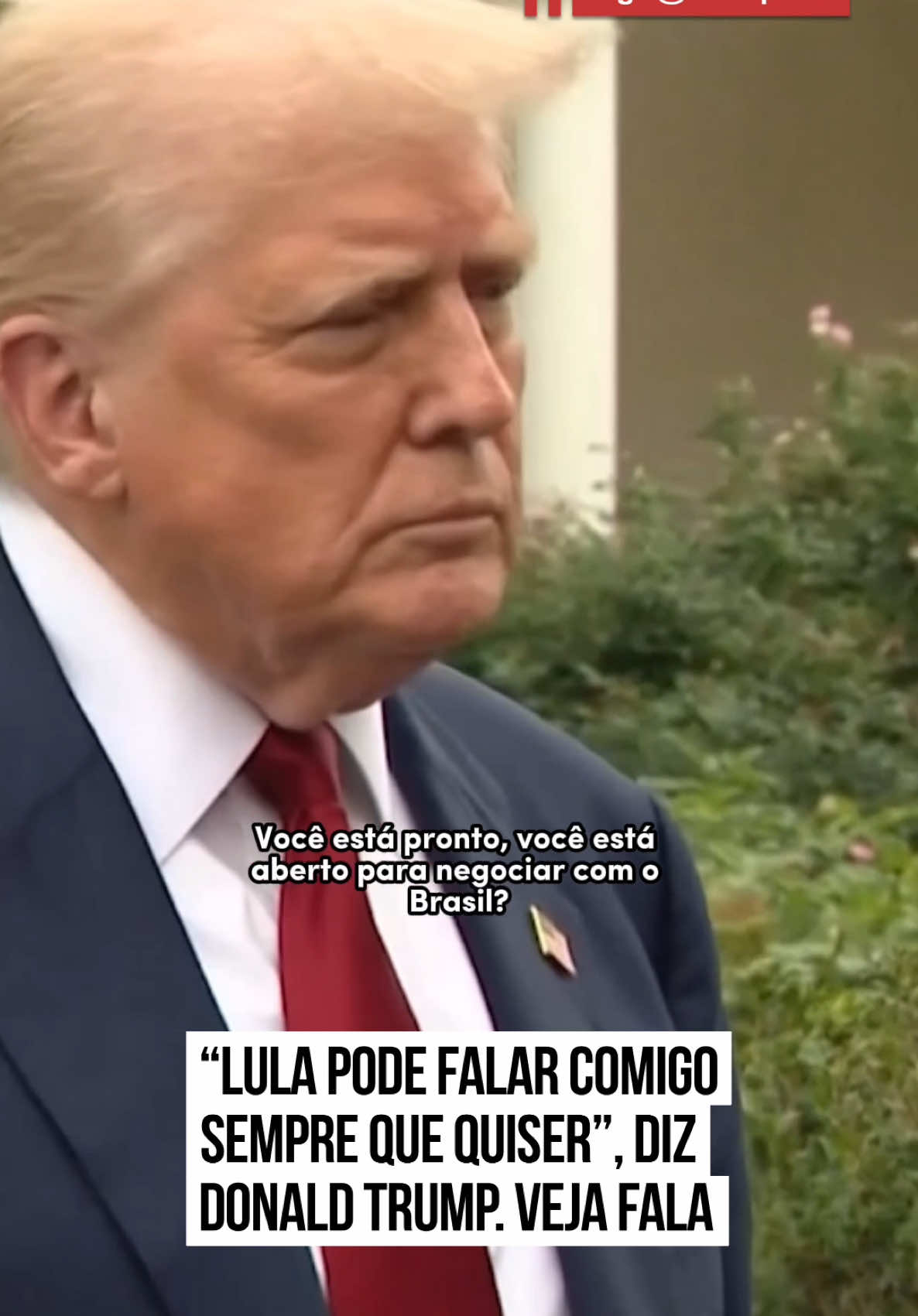 “Lula pode falar comigo sempre que quiser”, diz Donald Trump.  Questionado sobre o motivo das tarifas ao Brasil, presidente norte-americano disse que “as pessoas que governam o Brasil fizeram a coisa errada”. #TikToknotícias 🎥 US Network Pool (Tradução: @SamuelPancher)