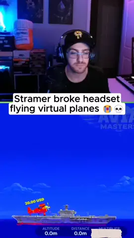 Streamer broke headset flying virtual planes #plane #pilot #flight 