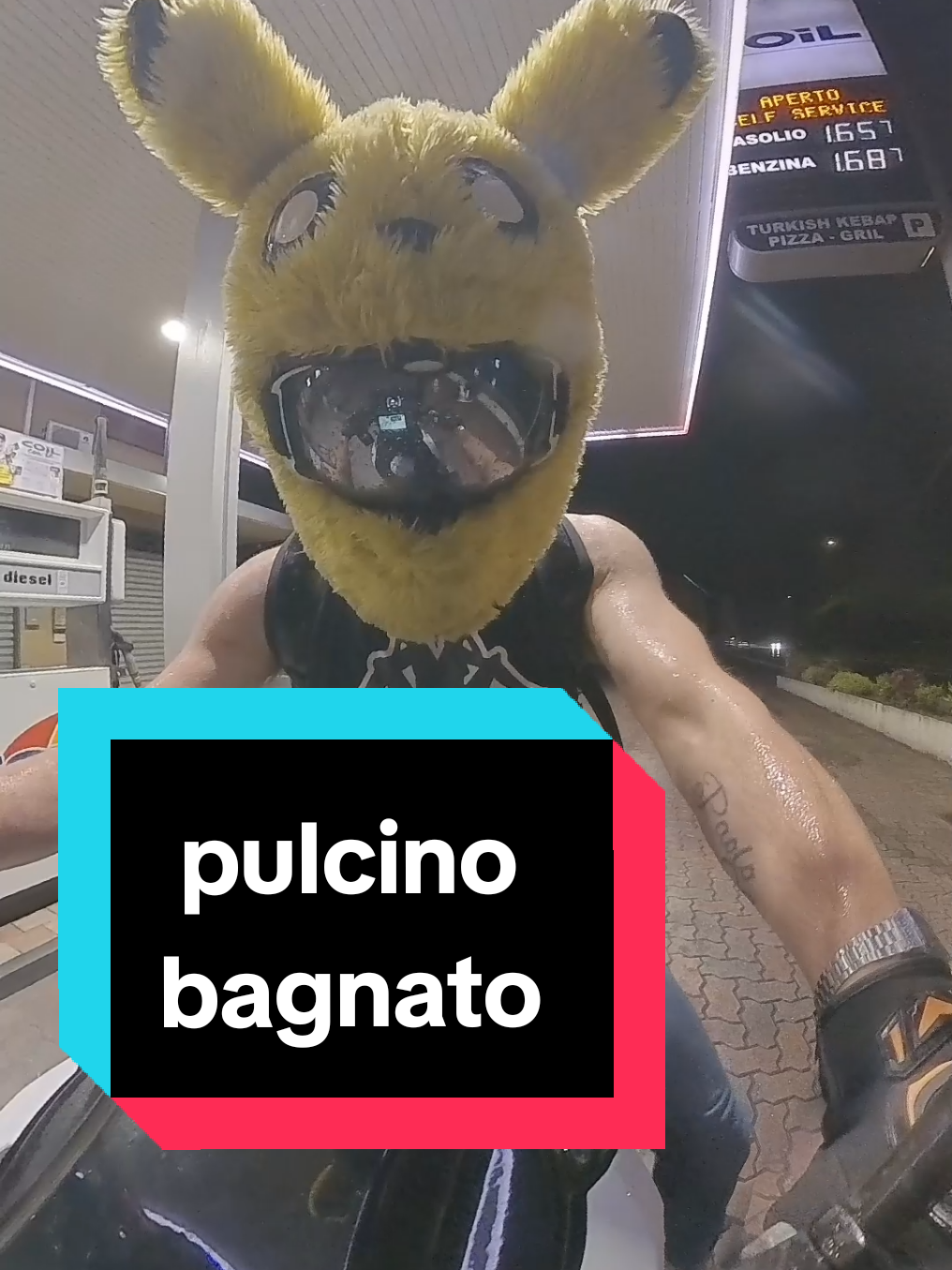 succede letteralmente ogni volta...  #fyp #pokemon #pikachu #motorcycle #reaction 