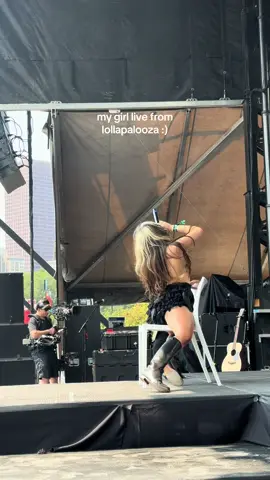 THIS WAS LITERALLY INSANE MY KNEES WERE BLEEDING LMAO