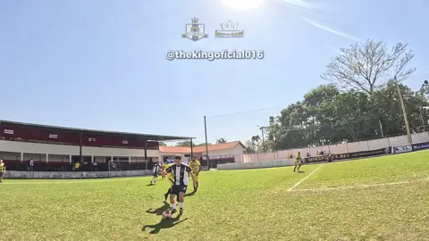 SE LIGA NESSA VISÃO DA VÁRZEA! 👀🔥 Porque quando a várzea respira, é aqui que você vê. Amarelinho x Juventus SRV foi pegado demais! Teve raça, teve resenha e teve aquele olhar exclusivo… 🎥 direto do peito do juiz!  Aqui, a emoção vem em alta definição. Aqui, é The King que manda vc pro jogo papai! 👑 THE KING — A várzea do jeito que vc quer! Protocolo & Logística #amador #protocolo #logistica #viral_video #theking #futebol #varzea #viral 