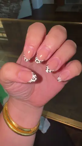 Taking a break from funny bunny and classic French for a while… it’s been fun #fyp #nails #nailart #nailinspo #teacher 