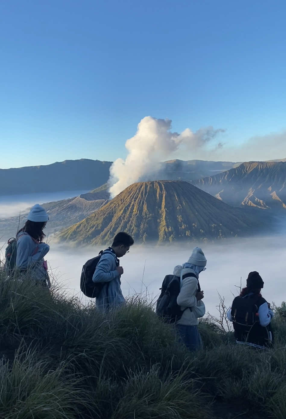 Bromo 2 Agustus 2025 Keindahan bromo emang ga ada lawan, jadi kapan kalian kesini bareng bestie 😻 - Private trip Bromo dm #bromo #fyp #pakejbromo #fgbromo 