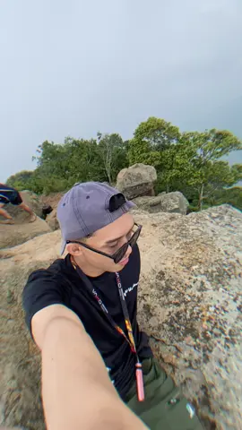 Ayoin yang tektoktektok dulu aja. #pendakigunung #pendakifomo #gunungbongkok 
