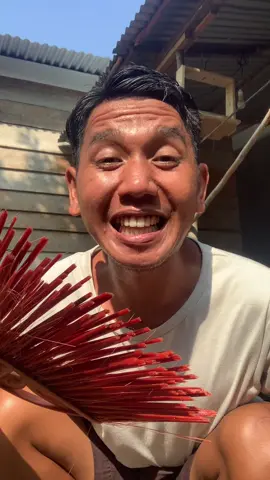 Nih udah aku turunin harganya 