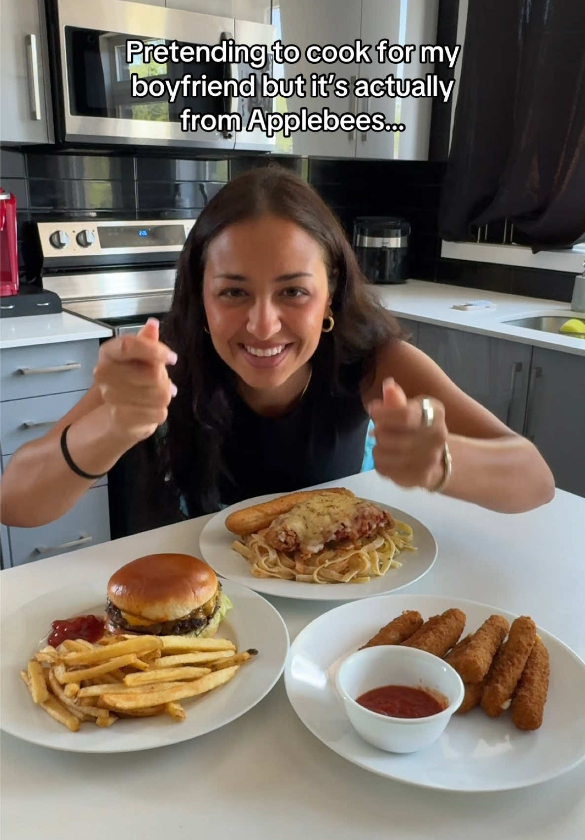 Almost had him fooled 😭 @Applebee’s Grill + Bar #ApplebeesPartner #fyp #couplescomedy #couplescontent #boyfriendreaction #relationships #calebnandrea 