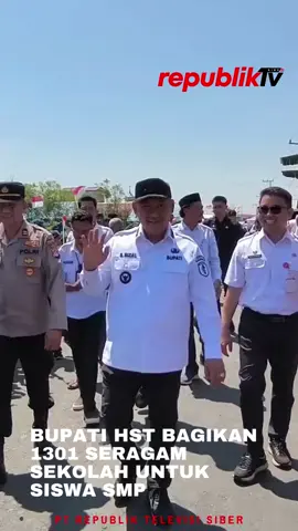 Untuk meringankan beban ekonomi orang tua siswa, Pemerintah Kabupaten Hulu Sungai Tengah membagikan ribuan seragam sekolah secara gratis. Bantuan ini ditujukan bagi peserta didik baru jenjang SMP di seluruh wilayah Hulu Sungai Tengah.