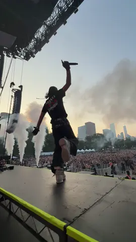 ISOXO SHUTTING IT DOWN 🔥🔥 #isoxo #isoknock @ISOxo #lollapalooza  🎥: @Respective Collective 