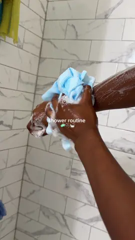 nothing like a good shower to reset — this cloth made it 10x better 🧼 #showerroutine #nightroutine #daeijajanay 