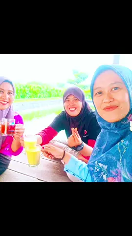 Happy weekend, saudara🌈 menu special...tester kopifrezto #stmj #susu #kopi #koi @Koi Park Blitar @sanggarkoi#2012 @L_Mayasari #fypシ゚viral #fyppppppppppppppppppppppp #viral 