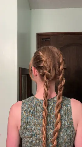 I tried to do some kind of blowout bun and it didn’t work 🫣 #hair #hairtok