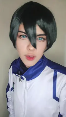 rin enlouquecendo mais a cada cap 🤸 #rin #bluelock #saeitoshi #コスプレ #bl #cosplay #itoshirin 