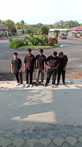 KAMI KEMBALI #allblack #budakhitam #hitampremium #newprojek #sembangkari 