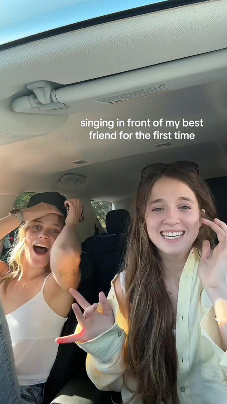 You mean to tell me my friend is secretly a whole singer?? 🎤🎶 #HeavenlyVoice #BestFriendReaction #ForYou #VocalReveal #FirstTimeSinging #BeautifulVoice #MusicalSoul #WowMoment #MindBlown #FYP #SupportYourFriends #usa 