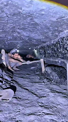 Black diamond mining⛏️ #coalminer #blackdiamond #gold #minerals #support #plzdontunderviewsmyvedios #coalmine #blackdiamond #gold 