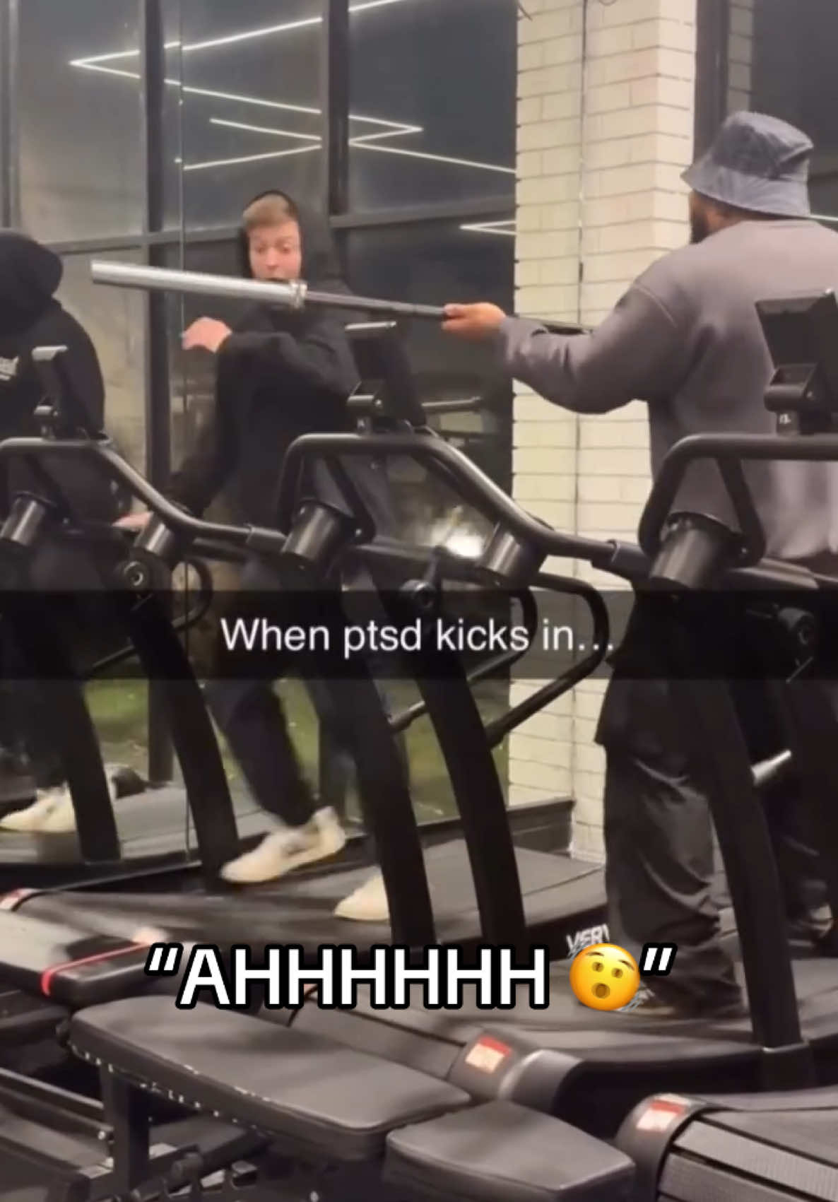 Dawg was about to jump out his skin 🤣 (flexkmbt/IG) #scared #gym #fail 