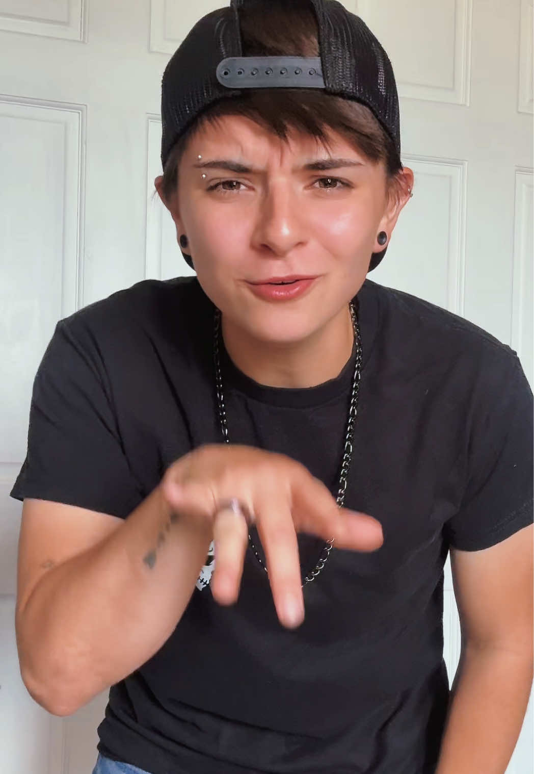 #fyp #foryou #sobriety #sober #lesbiantiktok #gaytiktok #wlw #lgbtq #wisconsin #wlwtiktok #lesbiansoftiktok #selflove #SelfCare #loyalty #lesbian 