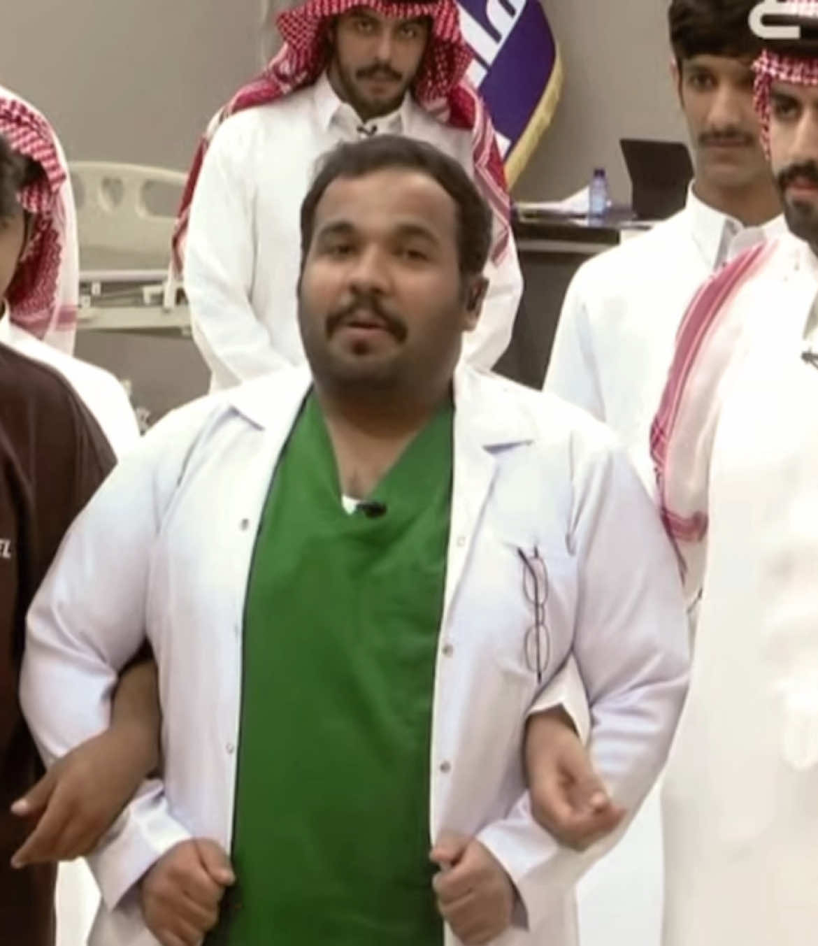 قُلوبهم رهيفة ، لا تِقسَون عليهم 🌷@ناصر الغامدي #سلطان_العليّان #سعد_ال_مخفور #محمد_ال_راجح #الواقع #بدون_موسيقي #الواقع_الفضائيه#كارزما_الواقع #الش 