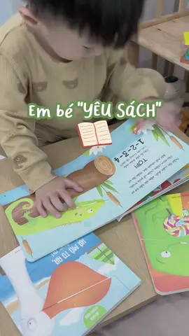 Để có một em bé thích đọc sách, ba mẹ hãy đồng hành cùng con ngay từ bây giờ nhé! 🥰📒📚 #embedocsach #embethichdocsach #sachchobe #sachchocon #sachchobe0den4tuoi #sachchotre #sachchotretapnoi #embedangyeu #donghanhcungcon #mevabe #xuhuong ##viral #trending 