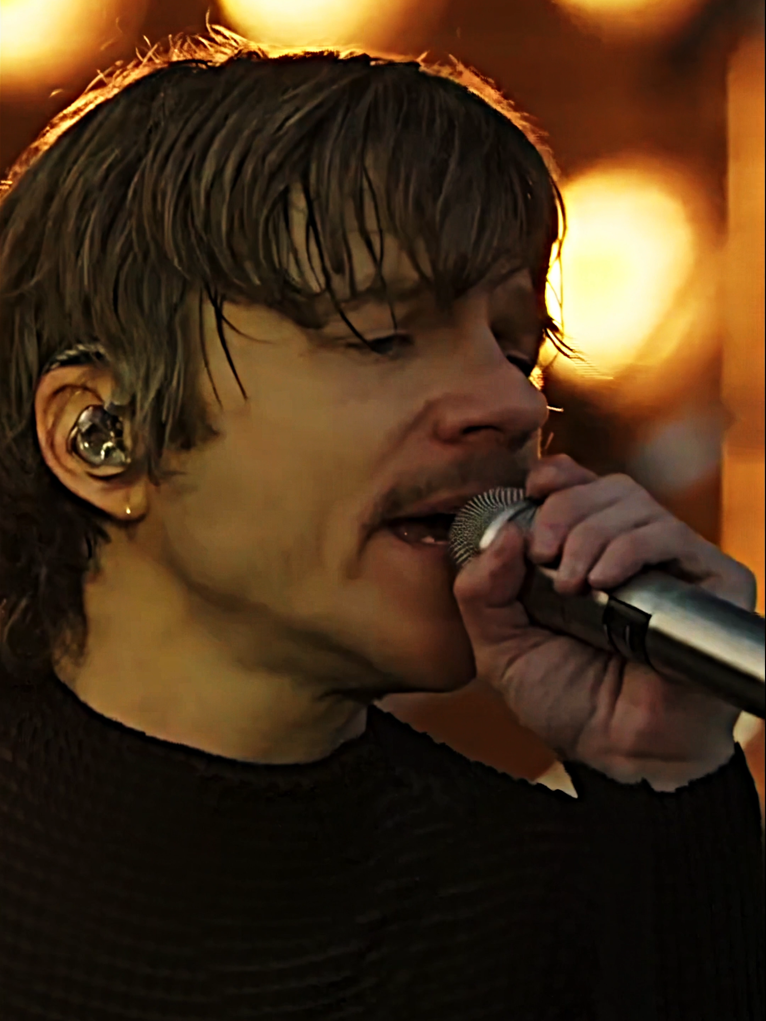 Cage The Elephant Honors Ozzy Osbourne With “Changes” Cover Live At Lollapalooza #cagetheelephant #ozzyosbourne #blacksabbath #changes #cover #liveperformance #lollapalooza #rock #alternativerockmusic #indierock #garagerock #punk #punkrock#fyp #fypシ #fypシ゚viral #foryou #foryoupage #explore #explorepage #trending #viral #tiktok