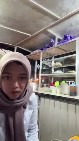 Hampir satu bulan setelah aku nggak jualan bakso, 🥹 Alhamdulillah hari sudah bisa jualan kembali, terima kasih ya Allah..🤲 #fyp #kangbakso #pedagangkakilima 