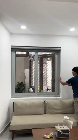 Rèm cầu vồng Hàn Quốc , mẫu rèm được ưa chuộng nhất hiện tại, Mang vẻ đẹp hiện đại, gọn gàng, sang trọng.Phù hợp với phòng khách, phòng ngủ, văn phòng, căn hộ hiện đại, showroom,…liên hệ em để có giá tốt ạ 🥰 #rèmkimdung #thietkenhadep #rèmcauvonghanquoc #remcuadep #xuhuongremcua #remhanquoc #màncuốn #xuhuong2025 