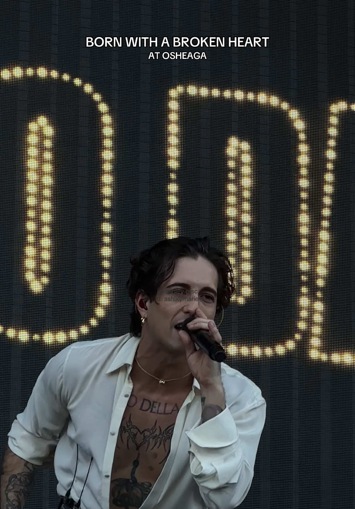okay i’ve now lived through and experienced the montreal concert energy & volume, so i get the hype (even tho i believed u guys before haha) #damianodavid #concerts #bornwithabrokenheart #osheaga #osheaga2025 #festival #festivals #festivalseason #concerttok #concertvibes #livemusic #maneskin #fangirl #relatable #tour #OnTour #montreal @Damiano David 