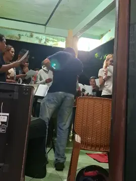 Manyala TABOLA BALE @choirproject21 #sacratissimumchoir #tabolabale #laguminang #lagutimur #laguviral #paduansuara #fypシ゚viral 