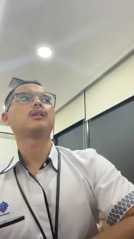 Kaget atasannya mau bantu kaya gini. Ini bantu beneran atau nyindir sih.  #fyp #budakcorporate 