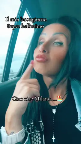Buongiorno a tutti 😉#menevadolontano😬😬😬😬😬 #ricordatevidellamore #🏖️🏖️🏖️🏖️🏖️@silviacuorenerissimo @Regina nera non molla 🖤 @Reginanera🖤 @REGINA NERA RESISTETE 🫵🖤🇮🇹 @silviaricomincia 
