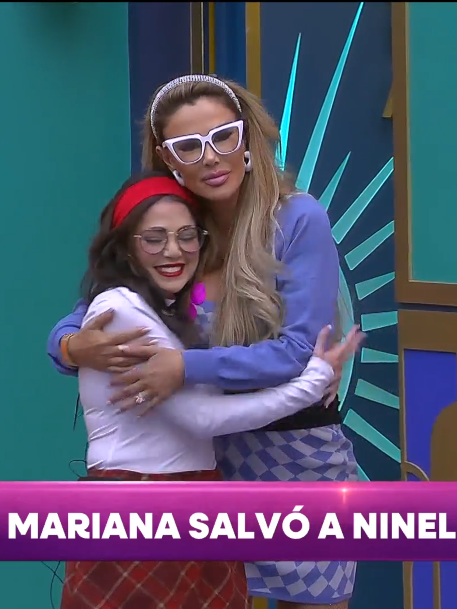 @marianabotasl salva a @ninelconde y la saca de la placa de nominados. #LaCasaDeLosFamososMx disponible en @canalestrellasof, @canal5_mx y @vix 24/7
