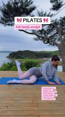 Want the full class? you’ll find the complete Pilates workouts inside my online studio. Link in my bio to signup 🎀#pilatesteacher #matpilates 