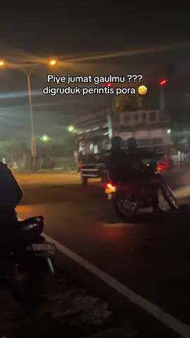 Idolamu pucet tenan cah @FD22⚡️ @bluesky' @Black2gd @805BM @Gilang irwansyah⚡️ 