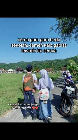 sama’ trus ya syngg ❤️‍🔥#fypシ #beranda #trend #bucin #lopyuu💕💗 #fotolive @Sΐlvΐส 〆 @𝕽𝖎𝖋𝖐𝖎🀄🕸️ 