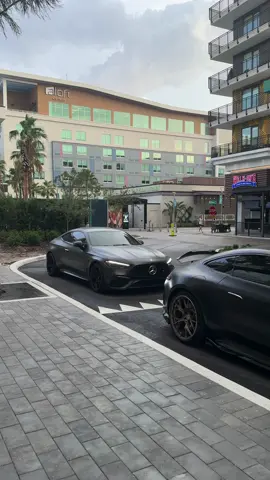 I love bad 👩😂#cle53 #mercedes #carsoftiktok #amg #girl 
