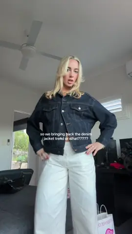 best purchase fr #denimjacket #glassons #outfitinspo #bringitback #fypシ゚ #foryoupage #fashion #viral #blowthisup #fyppp #fitcheck #viralvideo #goviral #trend #trending #trendingsong  #fashiontrend #TikTokTrends 