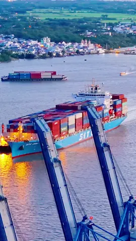 Cát Lái Port – Ho Chi Minh City Vietnam’s busiest container terminal 🇻🇳 Key hub for Southern trade Modern & eco-friendly – the country’s first “green” port Massive cargo traffic daily Shot with DJI Air 3S drone. #neodrone29 #djiair3s #catlaiport #catlai #hochiminhcity 