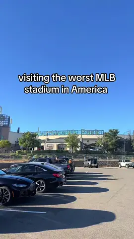 Came for @NMIXX stayed for Luis Urías 🇲🇽⚾️🐘 #MLB #kpop #oaklandathletics #sutterhealthpark #selltheteam 