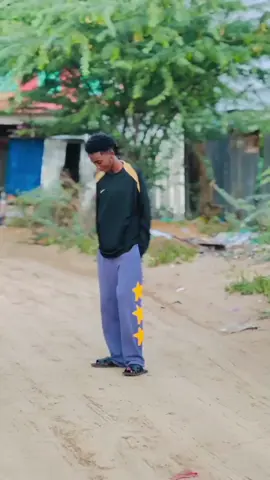 #CapCut ani moyee#foryoupage #flypシ #foryou #CapCut #somalitiktok #muqdishotiktok @💡𝐌𝐀𝐀𝐍𝐊𝐀💡 @🍃UpeiD🍀🪢 
