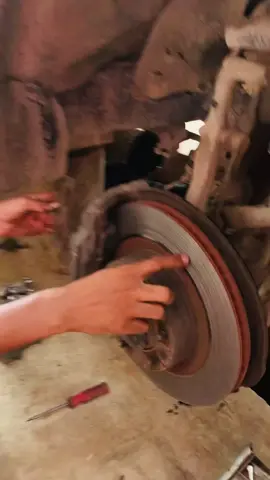 How to change disk pad and break rotar repair#machanic #automotive #information #usa🇺🇸 #tipoftheday @Ahmar Auto Solutions @M.Sajjad Baloch 
