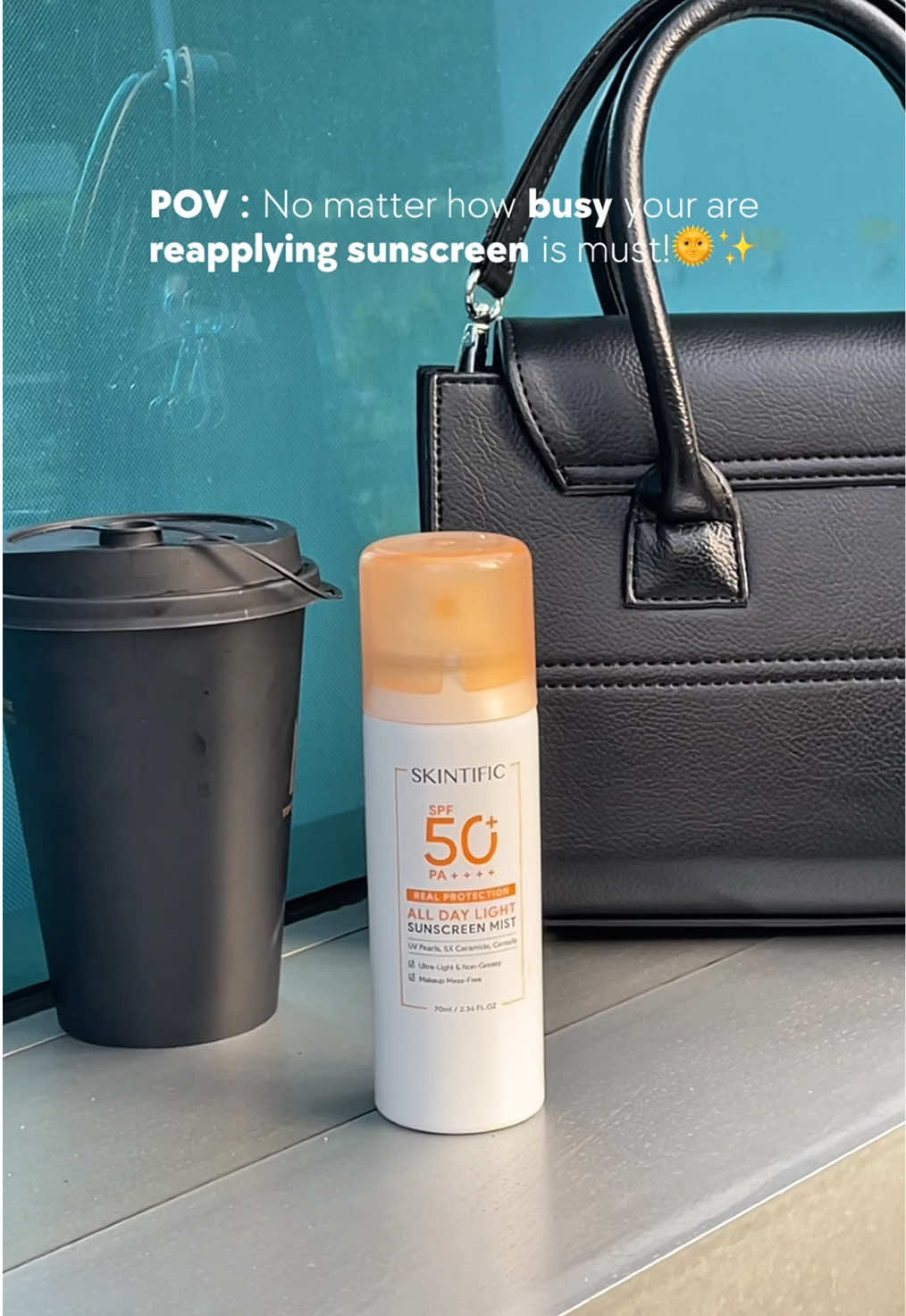 ✨Re-apply sunscreen 3-4 jam sekali gaboleh lupa ya skintizen! Kalau ribet, bisa pakai yang mist kayak gini. Sat set tanpa bikin makeup geser ❤️ #skintific #skintificid #sunscreen #sunscreenmist 