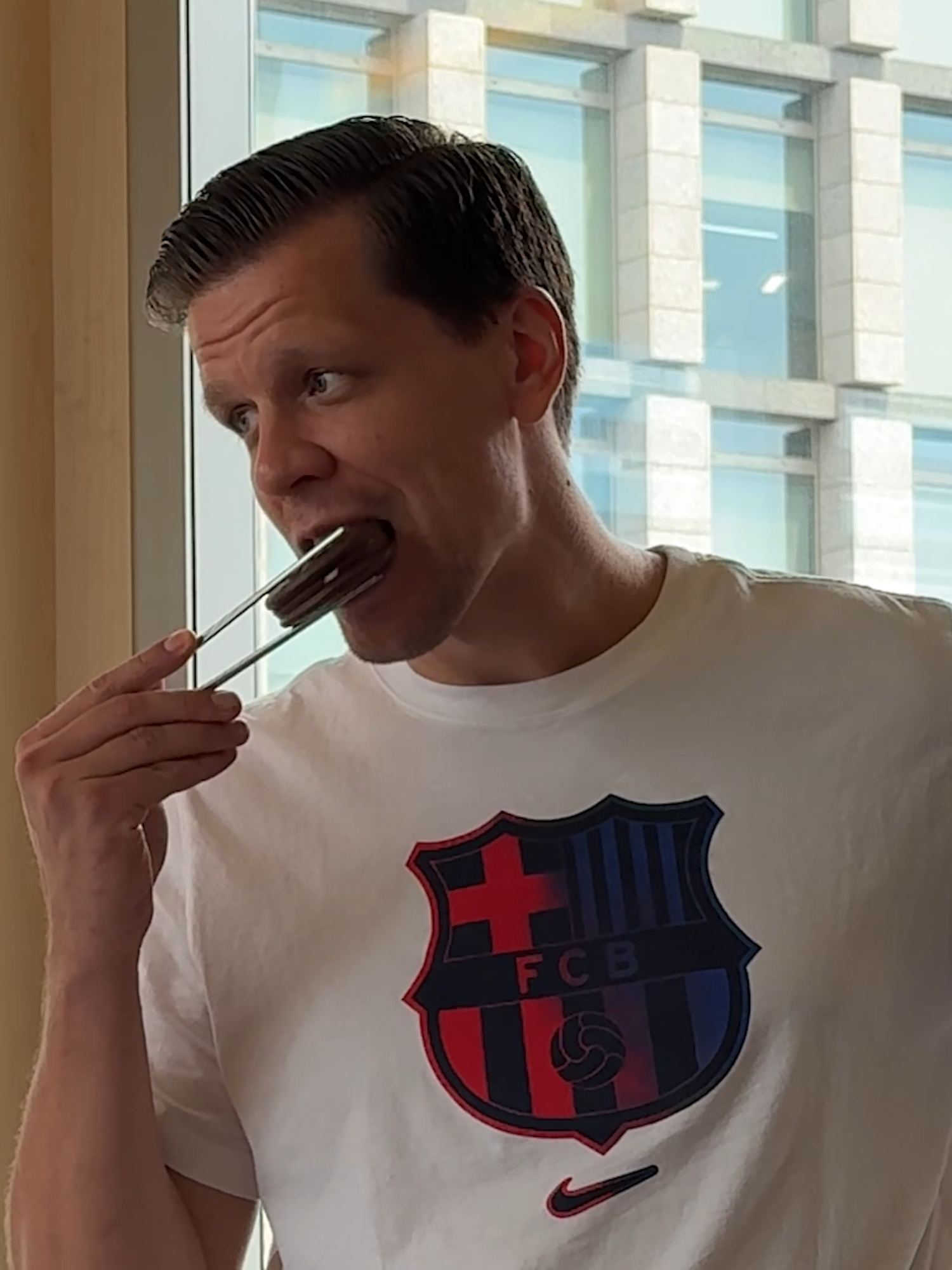 Chopstick Challenge ft. Tek & Christensen! 🤣🥢 #fcbarcelona #barçaontiktok
